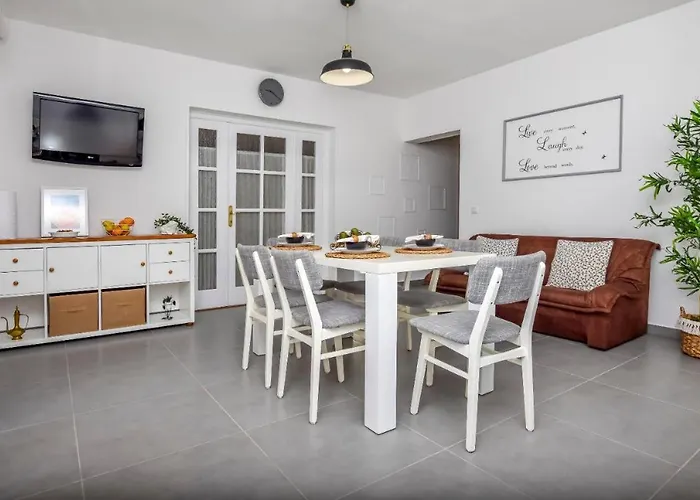 Appartement 250 Meters To Sea Private Pool *