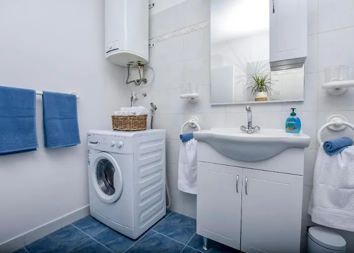 250 Meters To Sea Private Pool Appartement *