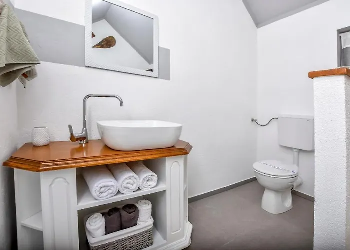 Appartement 250 Meters To Sea Private Pool