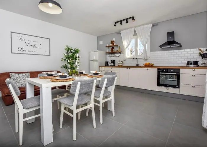 Appartement 250 Meters To Sea Private Pool *